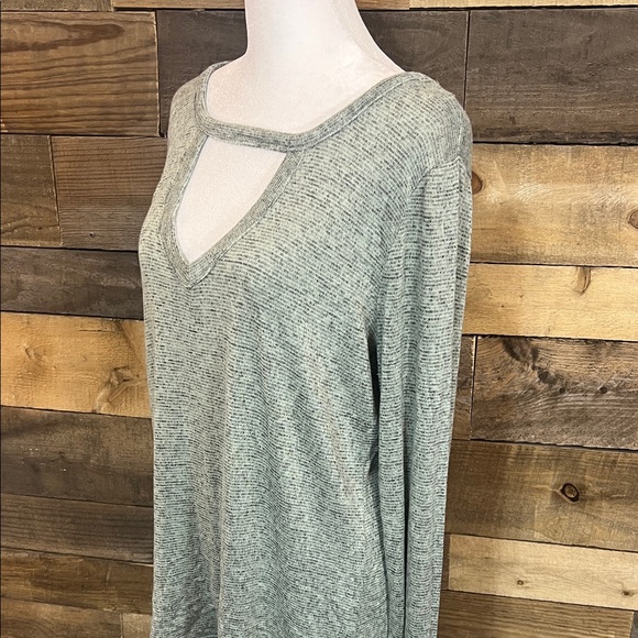 Maurices Light Grayish Teal Long Sleeve Top with Cutout - Picture 3 of 16